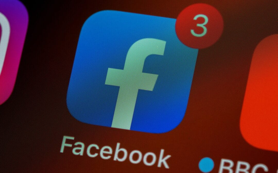 How to make a poll on Facebook event